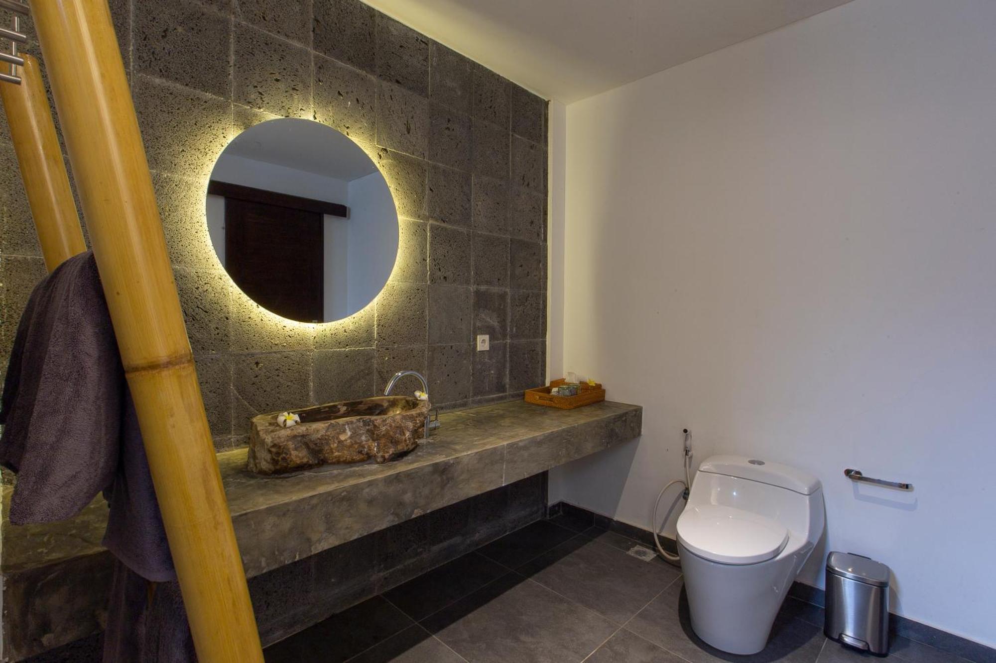 Hotel Nero North 4*